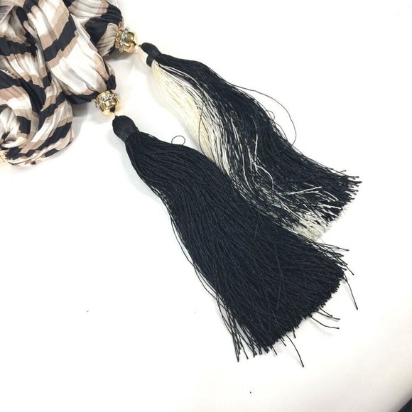 LOUIS VUITTON tassel shawl fringe Rhinestone Stole/Shawl - Picture 4 of 10